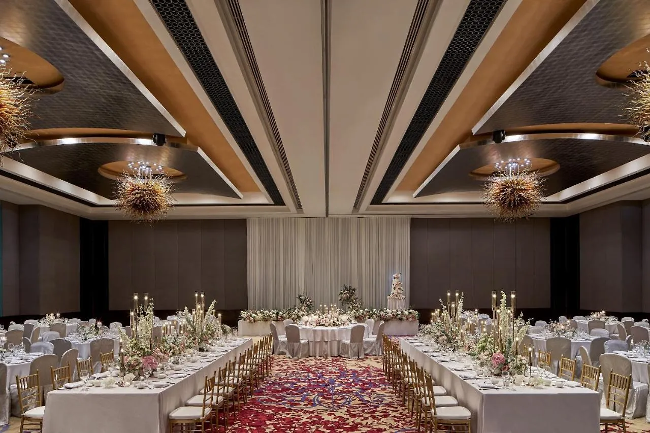 The Westin Kuala Lumpur Hotel 5*,